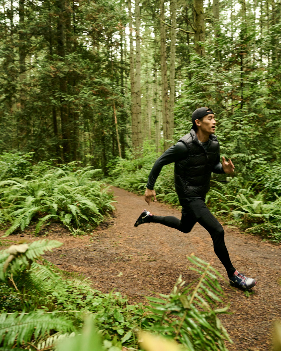 Man running through Bridle Trail